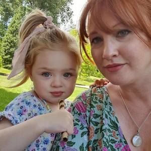 Meet your Posher, Cass